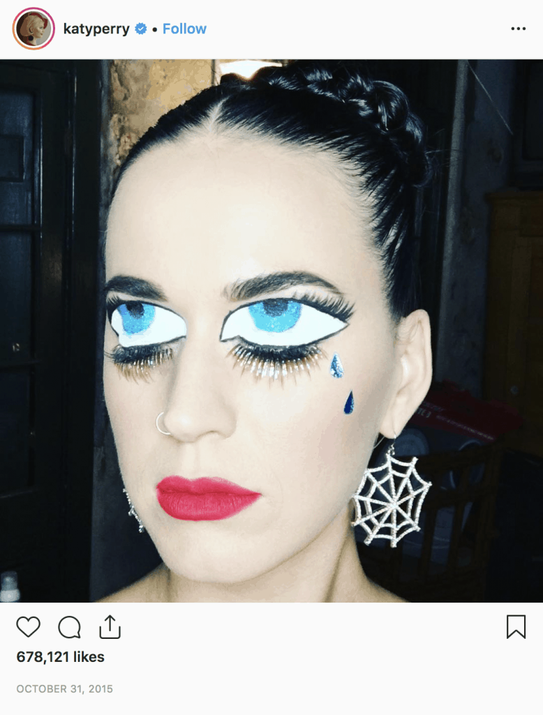 Katy Perry Instagrams Selfie